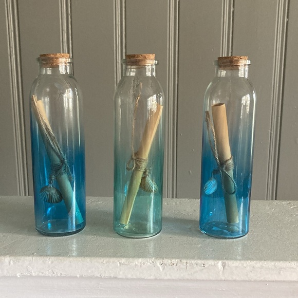 NWT Beautiful Blue & Green-Message In A Bottle Decorative Beach Glass Bottles 🐚 - Picture 5 of 17